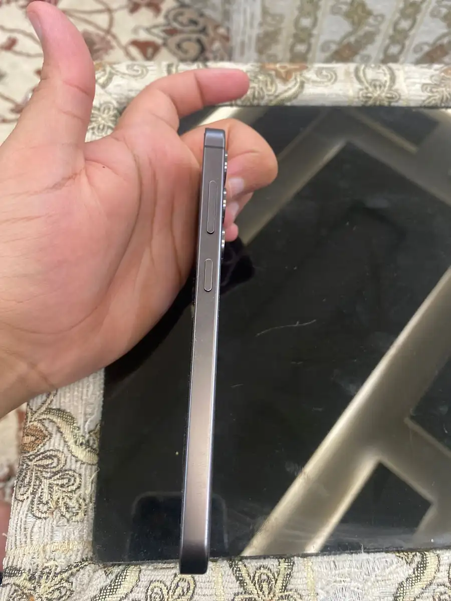 جوال جالكسي s24 بلس لون اسود 2