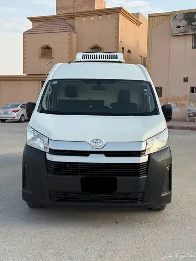 تويوتا هايس سقف عالي 2022 1