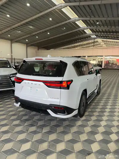 لكزس 600LX إف سبورت 2025 فل كامل بطاقه جمرك 5