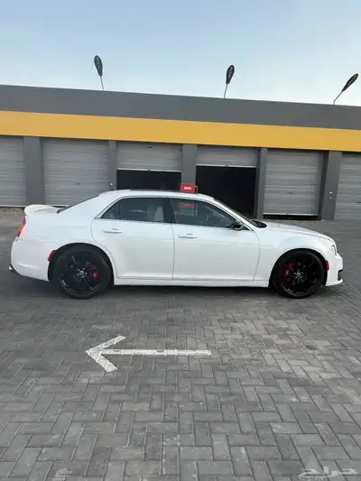 للبيع كرايسلر 2015 فل كامل كتSRT V8 5