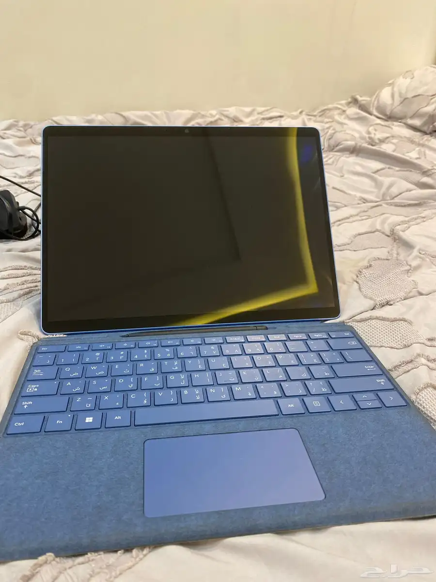 Microsoft surface pro 9 3