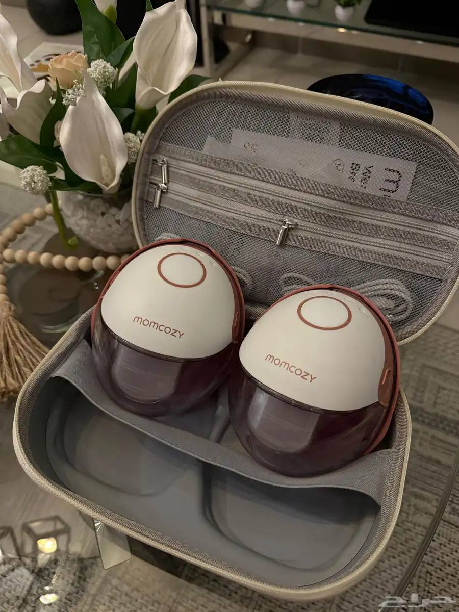 للبيع جهاز شفط الحليب موم كوزي MOMCOZY M6 2