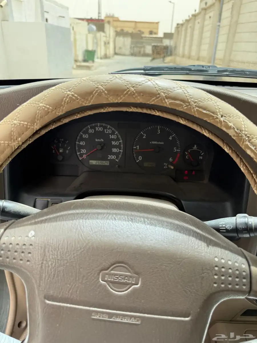 جيب نيسان باترول موديل 2000 9