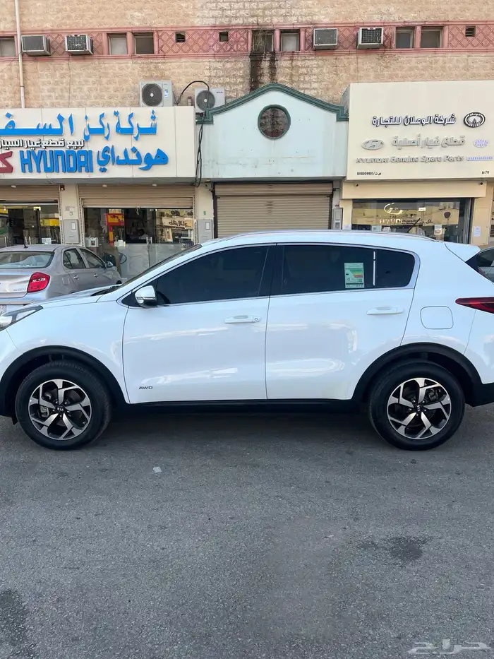 كياء سوبر تاج 10