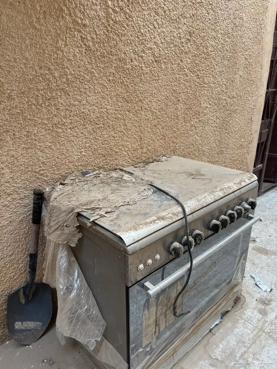 فرن كهرب و غاز جديد استعمال اسبوع سبب البيع عدم الحاجه 3