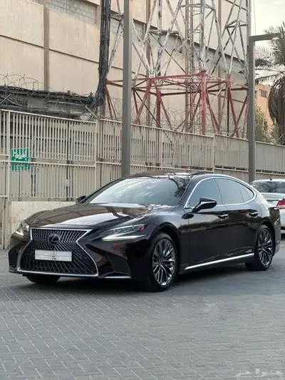 للبيع لكزس LS500h موديل 2020 سعودي 1