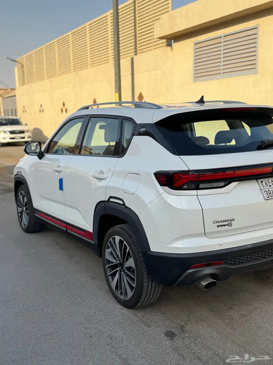 للبيع شانجان CS35 بلس موديل 2023 8