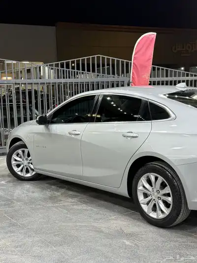 ماليبو 2021 فضي متوفر لدى معرض(عبيد الرشيدي) 7