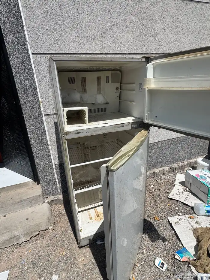 refrigerator all working perfectly 0