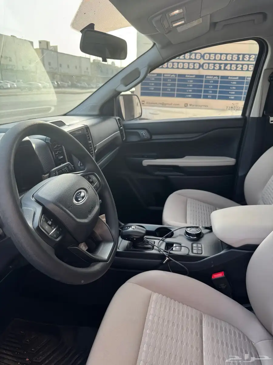 Ford Everest XLS Petrol 4WD 2024 Model - 2025 Registered 2