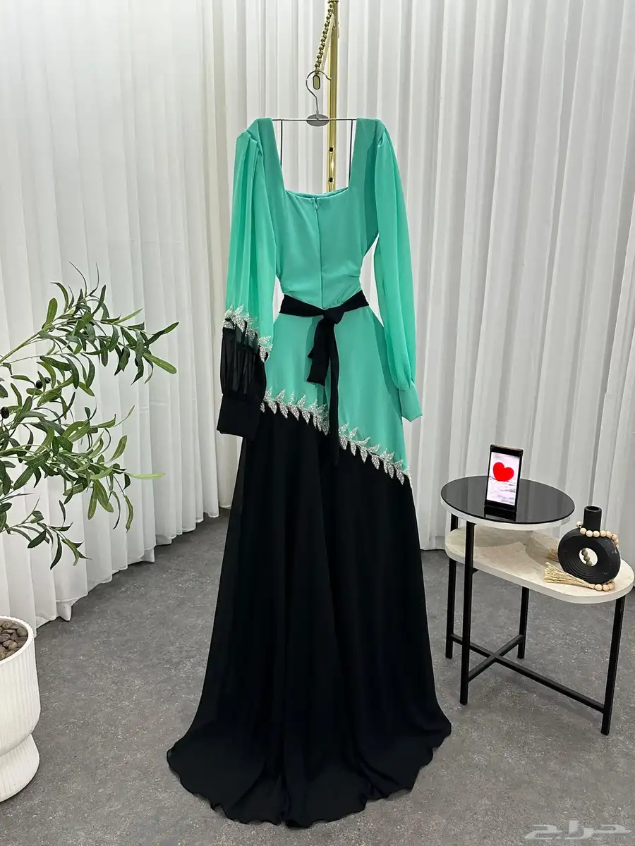 احدث فساتين السهره المعروضه بافضل جوده وافضل الاسعار 94