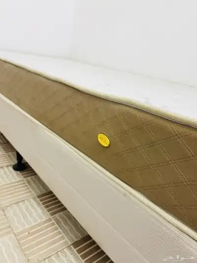 سرير نفر مع مرتبة طبي بحالة الجديد 2