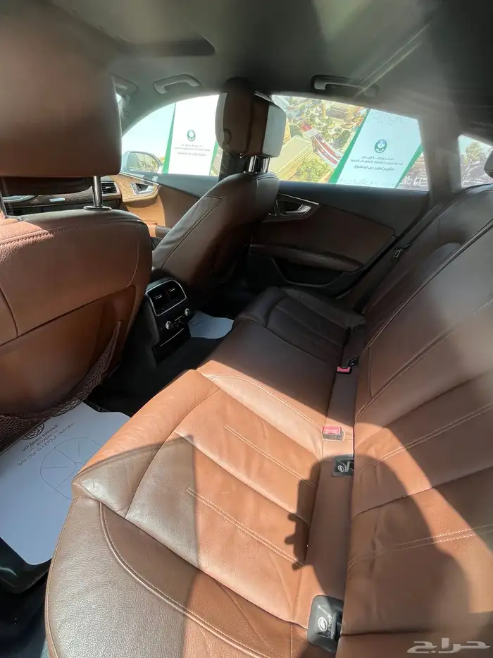 Audi A7 فل كامل 2013   وكالة بالكامل   ممشى 257 الف 6