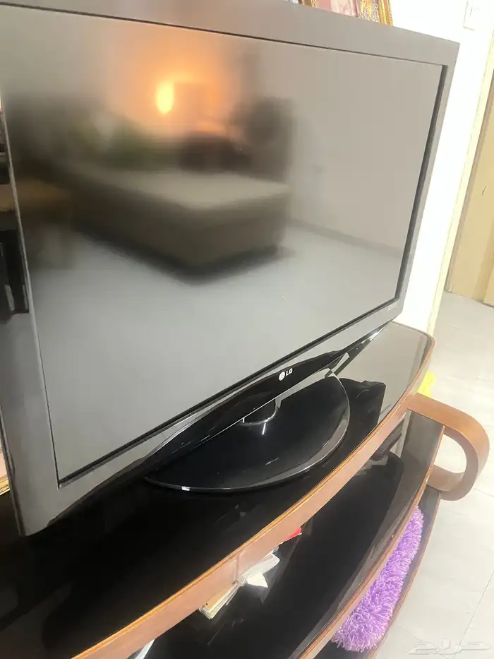 للبيع شاشة تلفزيون ال جي 2