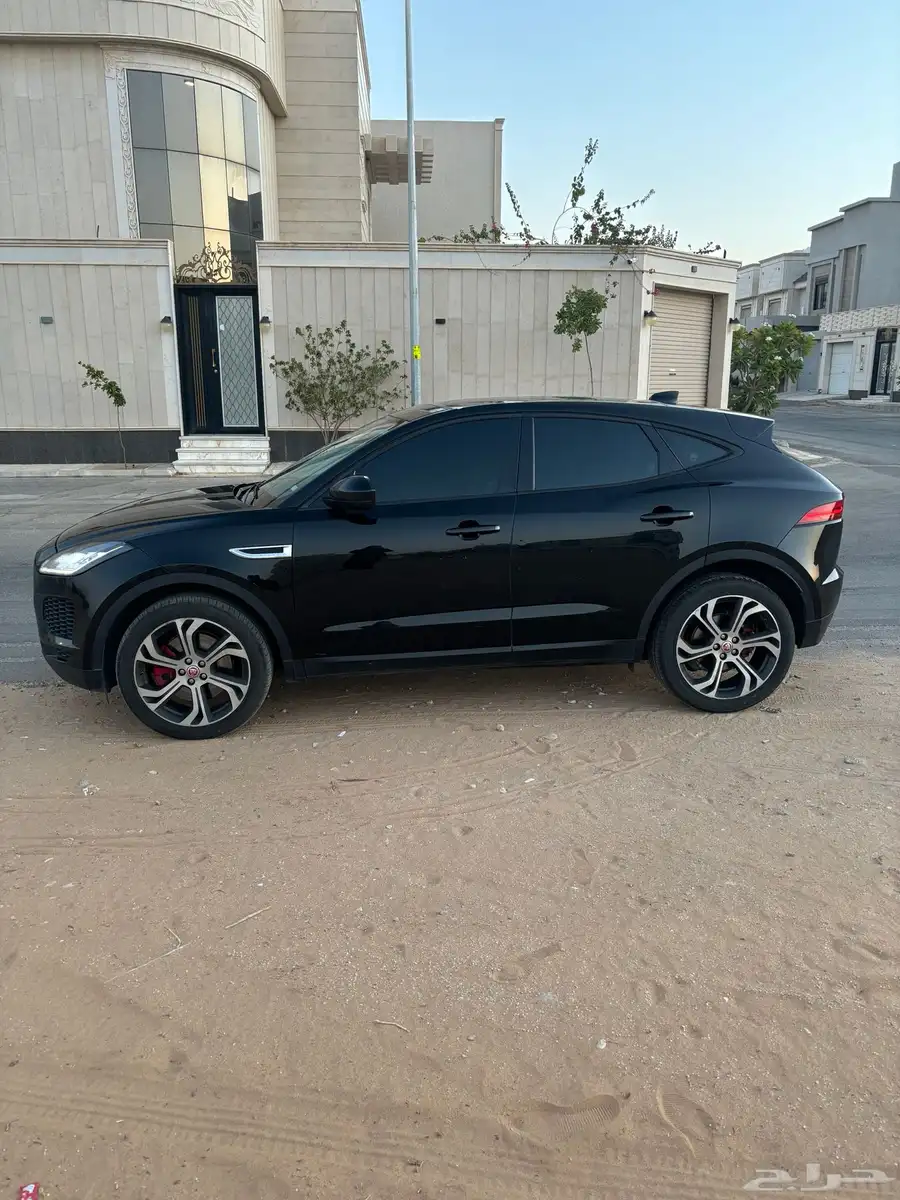جاكوار e pace index