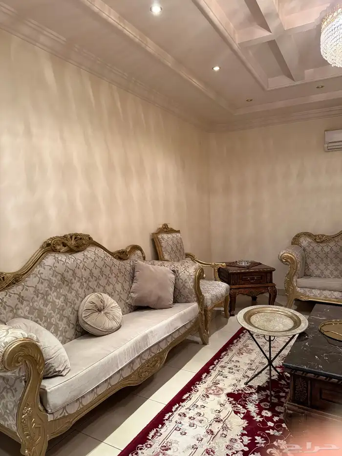 كنب للبيع ب700 ريال 1