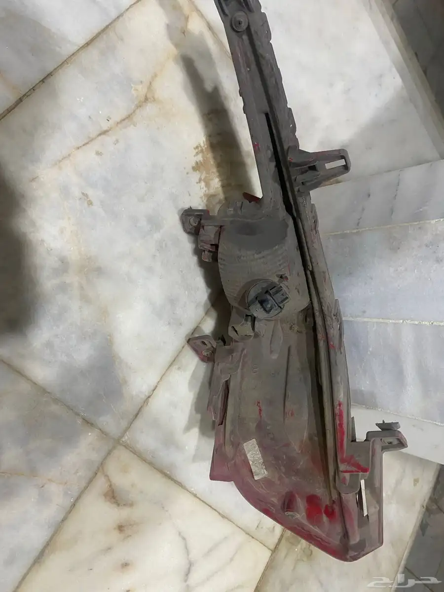 اسطب ضباب خلفي للبيع نظيف وكاله مسخدم الانترا 2020-2019 0