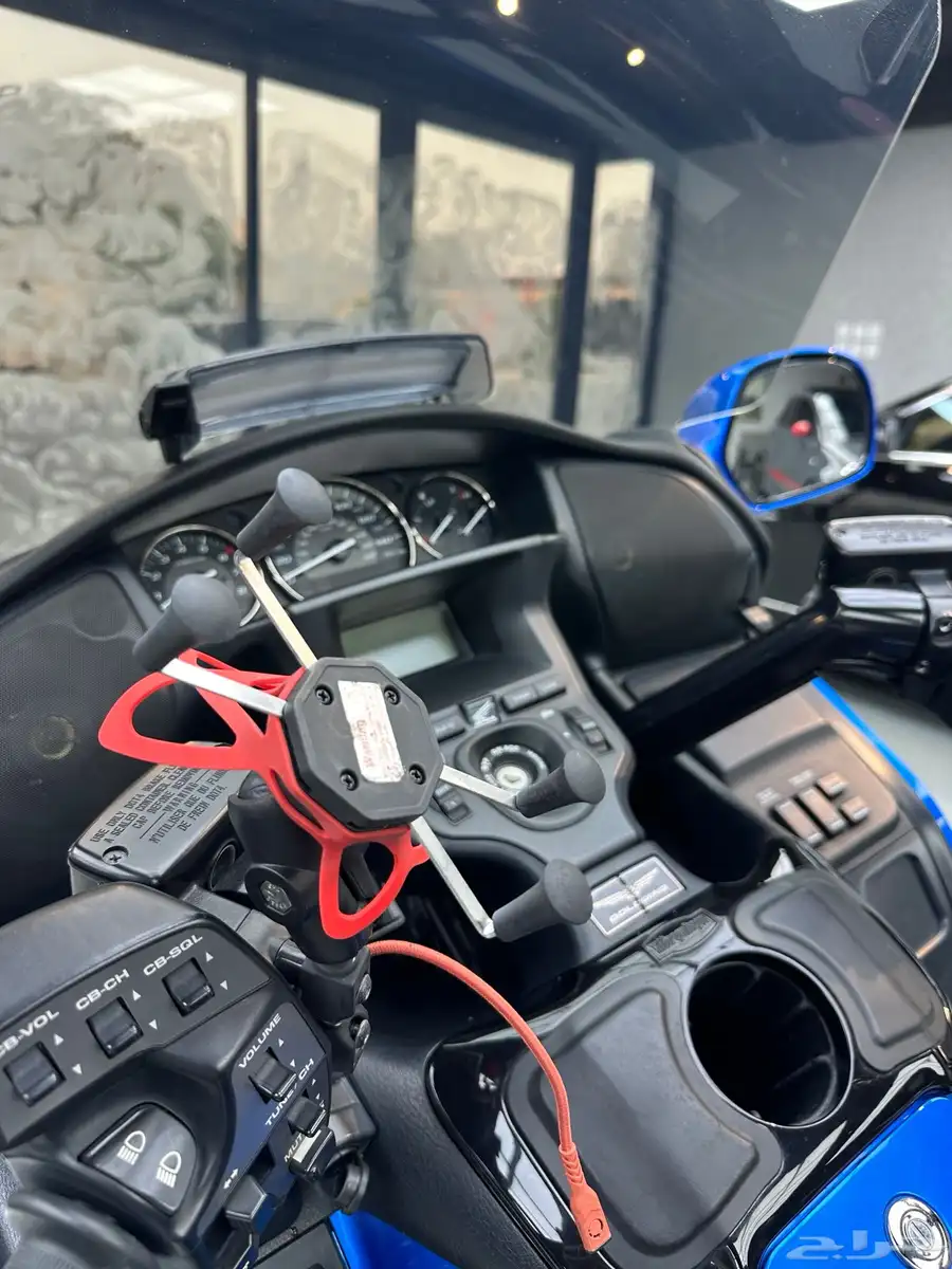 دباب هوندا جولد وينج بلاك اديشن 8