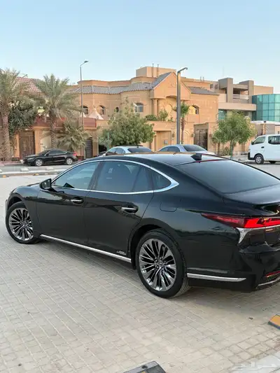لكزس LS500 هايبرد 2018 مالك اول 1