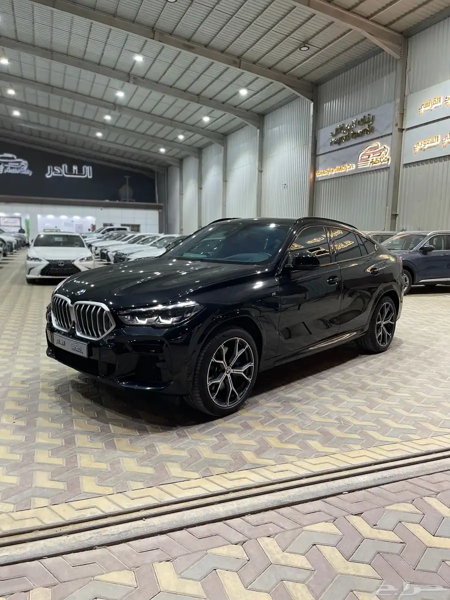 بي ام دبليو X6 Kit M سعودي 2023 ضمان-صيانه 1