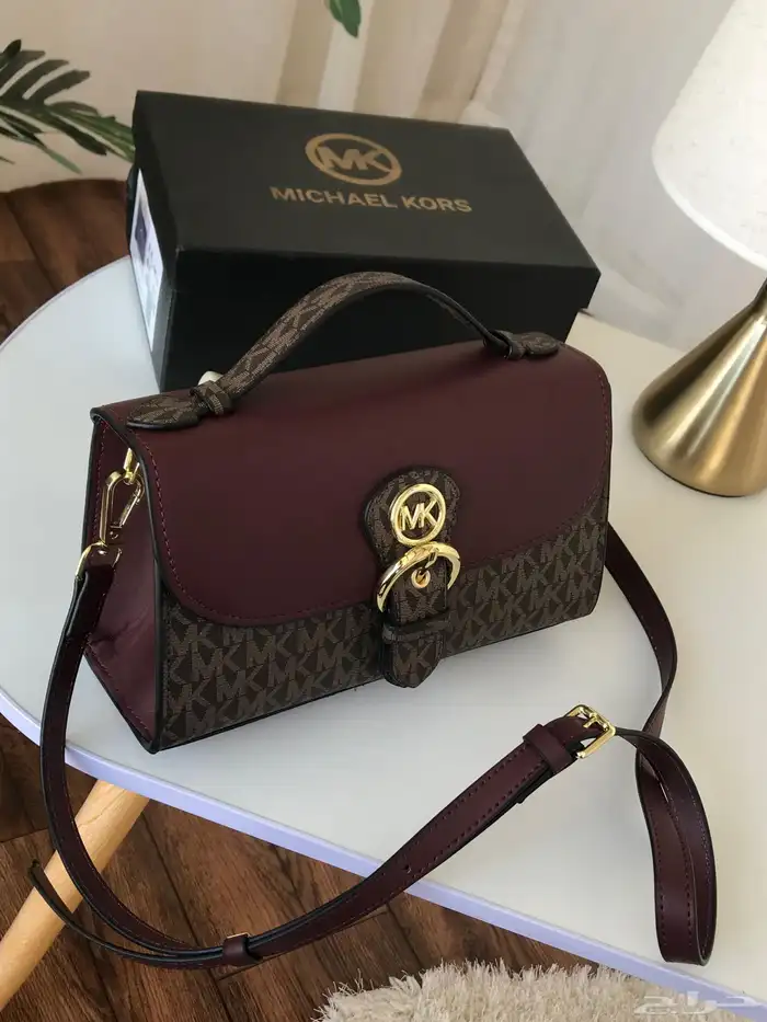 شنط وشوزات 43