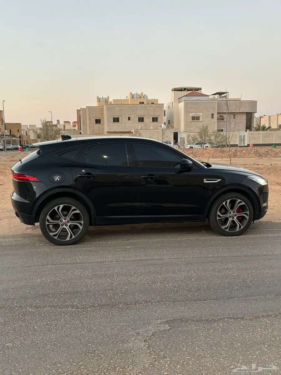 جاكوار e pace index