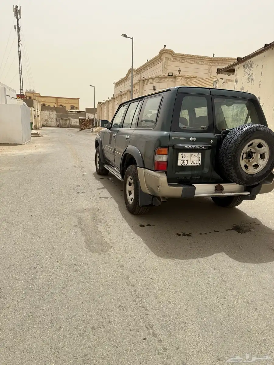 جيب نيسان باترول موديل 2000 3