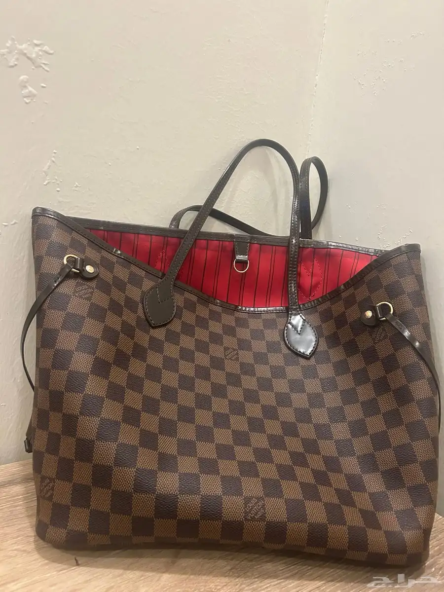 شنطه نسائيه LV تقليد درجة اولى 0