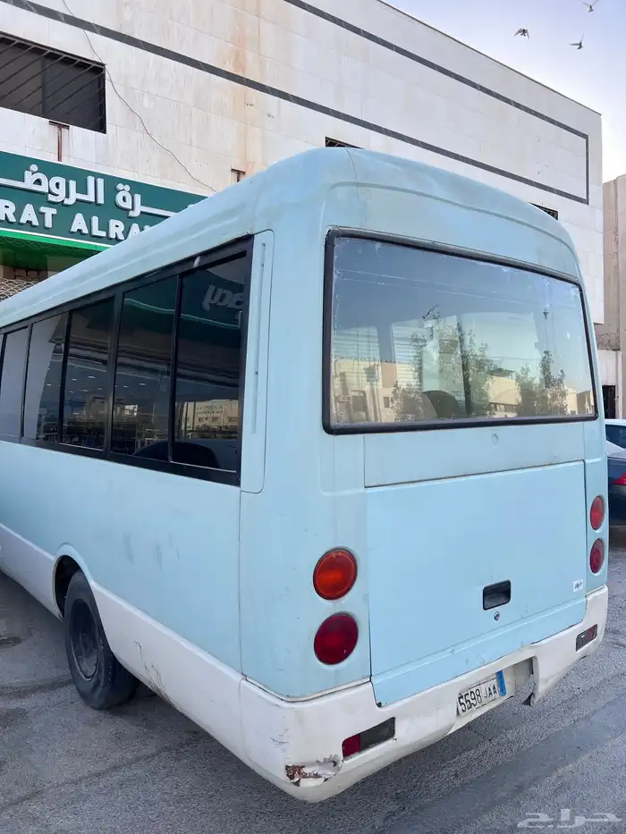 باص متسوبيشي روزا 5