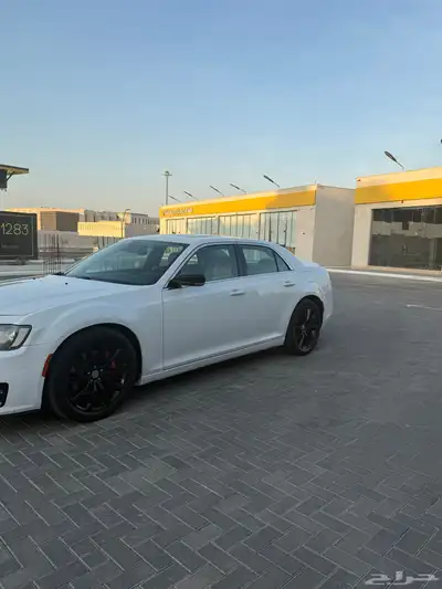 للبيع كرايسلر 2015 فل كامل كتSRT V8 0