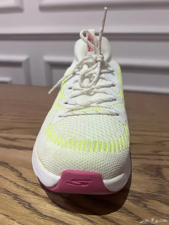 حذاء رياضه 0