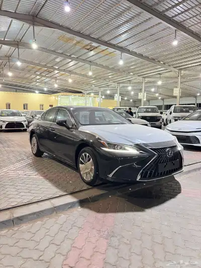 لكزس ES300h فئة AH هايبرد 2025 1