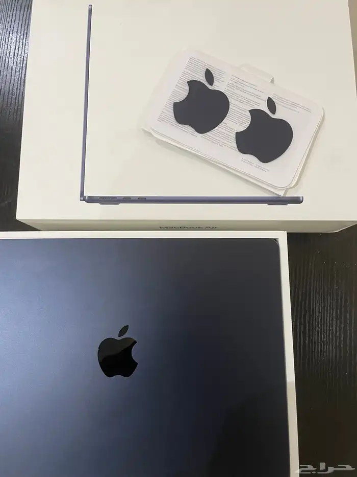 للبيع MacBook Air M2 midnight 0