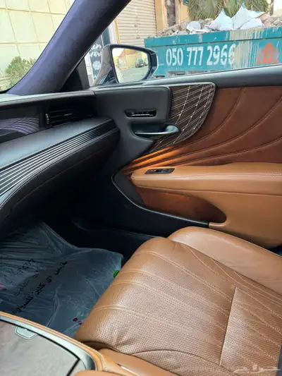لكزس ls500 هايبرد2018 فل كامل عبداللطيف جميل 4