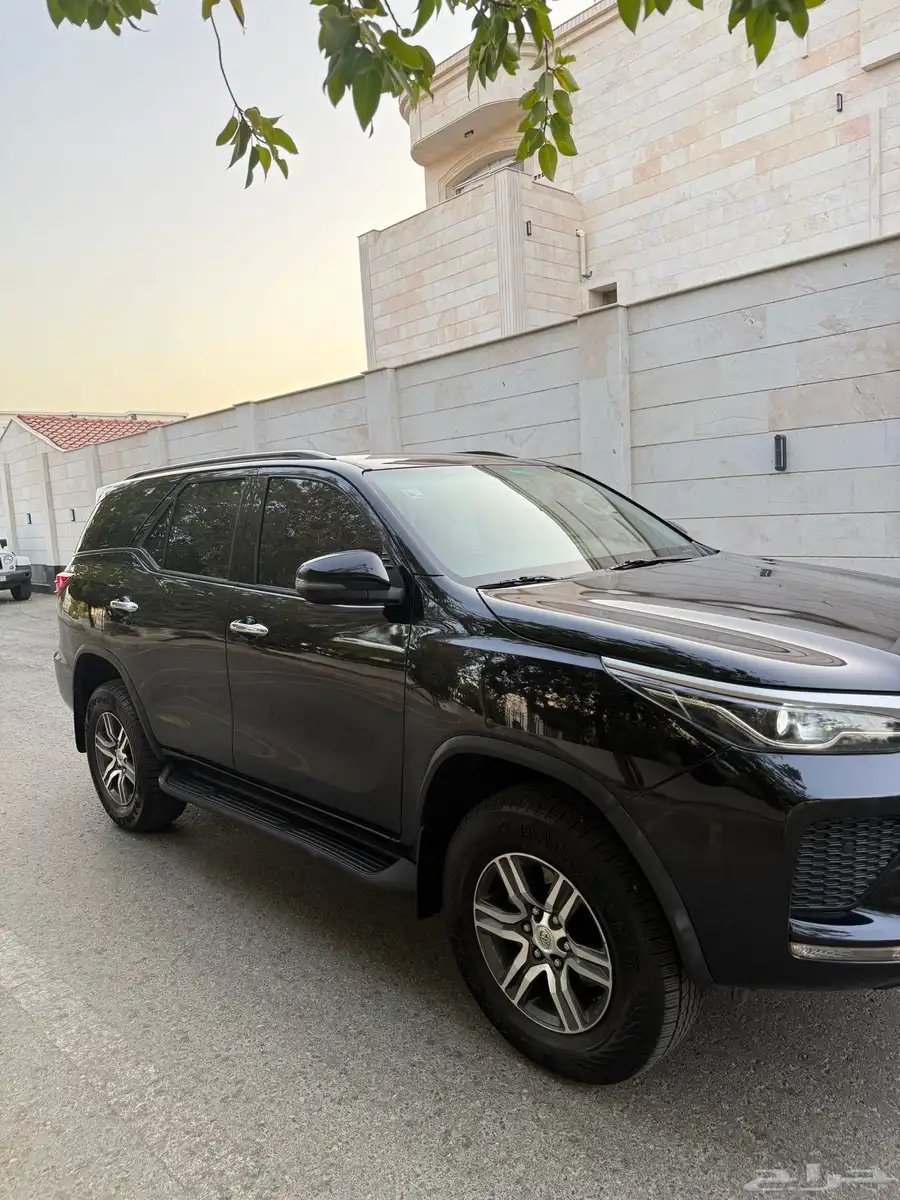 تويوتا فورشنر 2021 دبل بحالة الوكالة 3
