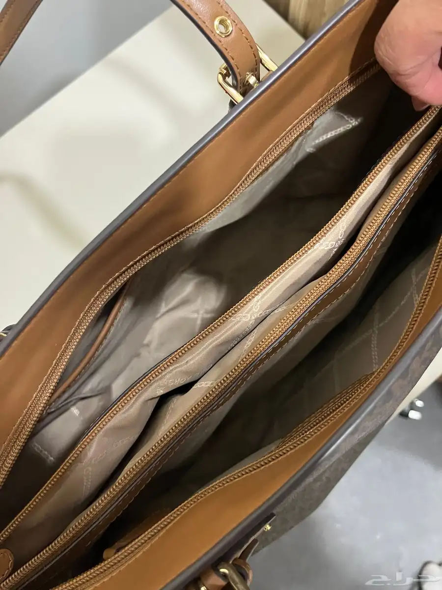 شنطة مايكل كورس اصلية michael kors 2