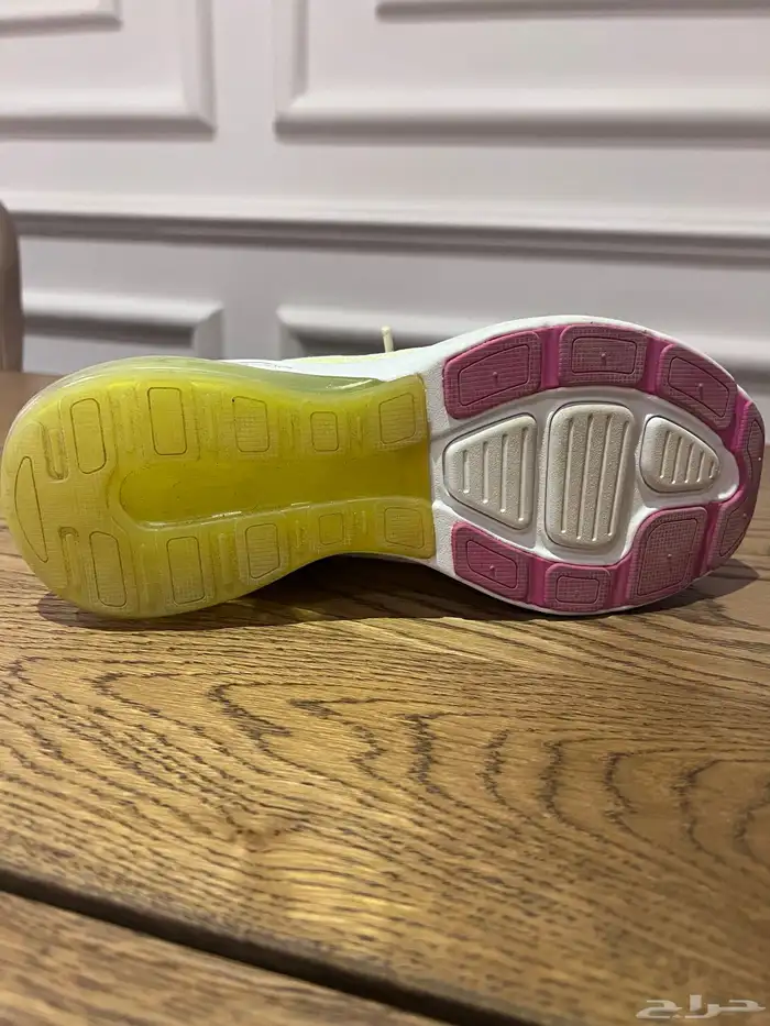 حذاء رياضه 7