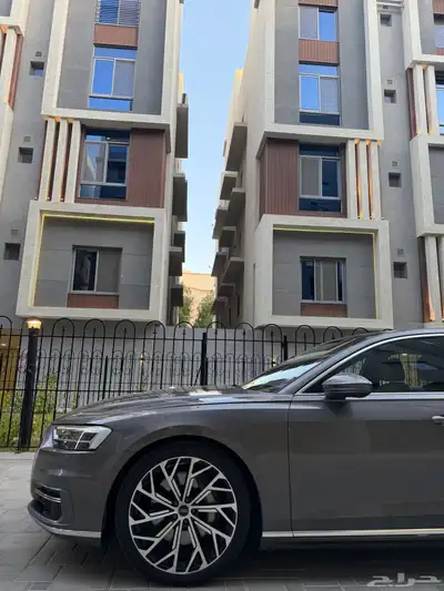 Audi A8 s line 2018 مخزن 10