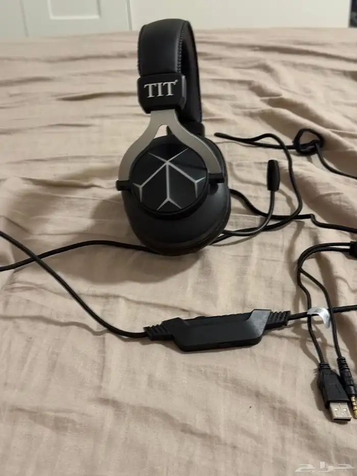 سماعة قيمنق مع مايك ومدخل aux وusb 1
