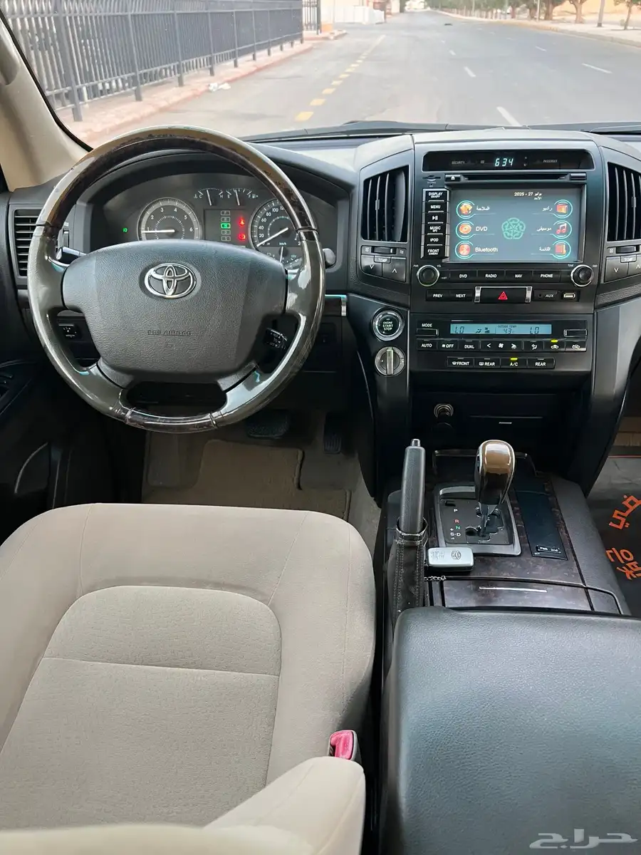 للبيع جيب لاندكروزر ((GXR 2011 نظيف جدا )) 44