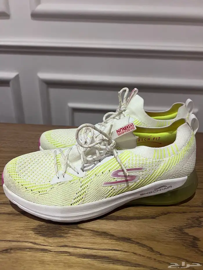 حذاء رياضه 4