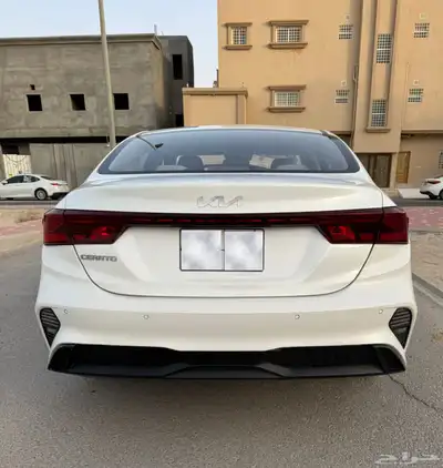 كيا سيراتو لون ابيض موديل 2023 2