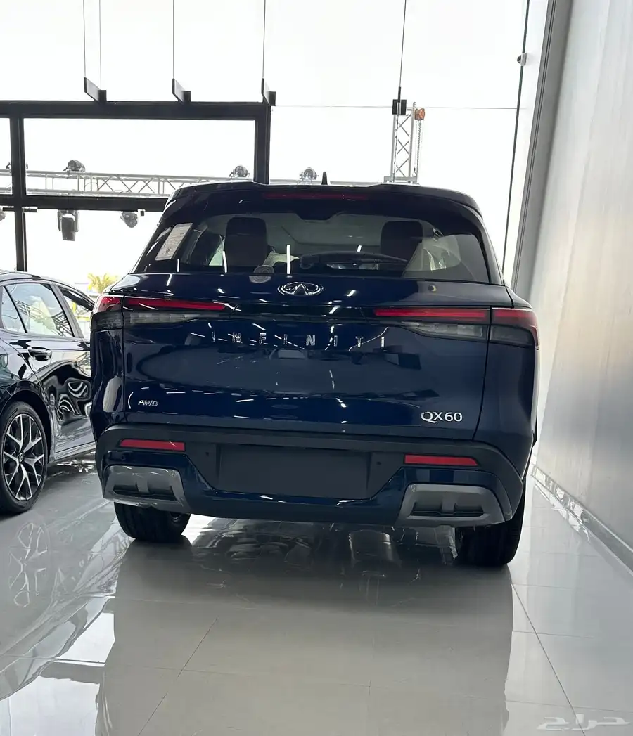 انفينتى QX60 سينسورى موديل 2023 3