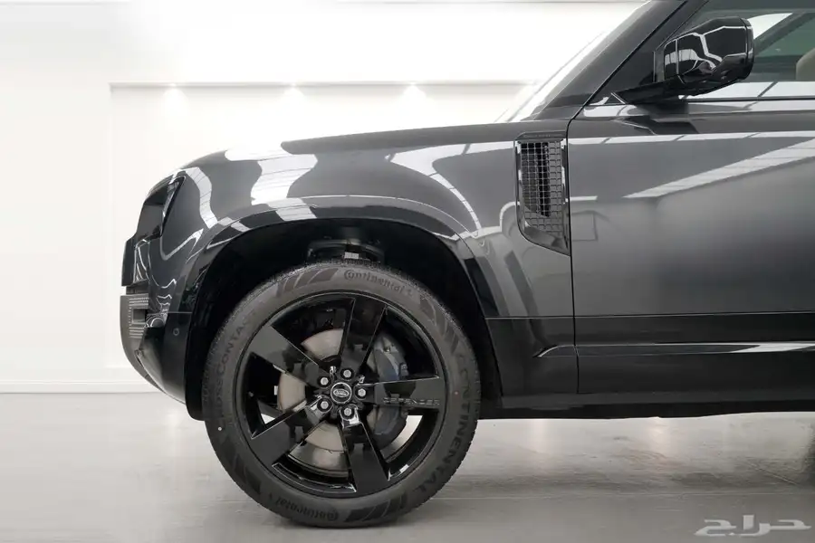 2025 Land Rover Defender P525 V8 ضمان خمس سنوات جدبد اصفار 4
