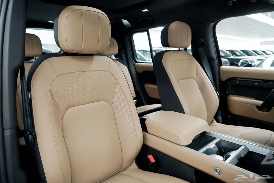 2025 Land Rover Defender P525 V8 ضمان خمس سنوات جدبد اصفار 7