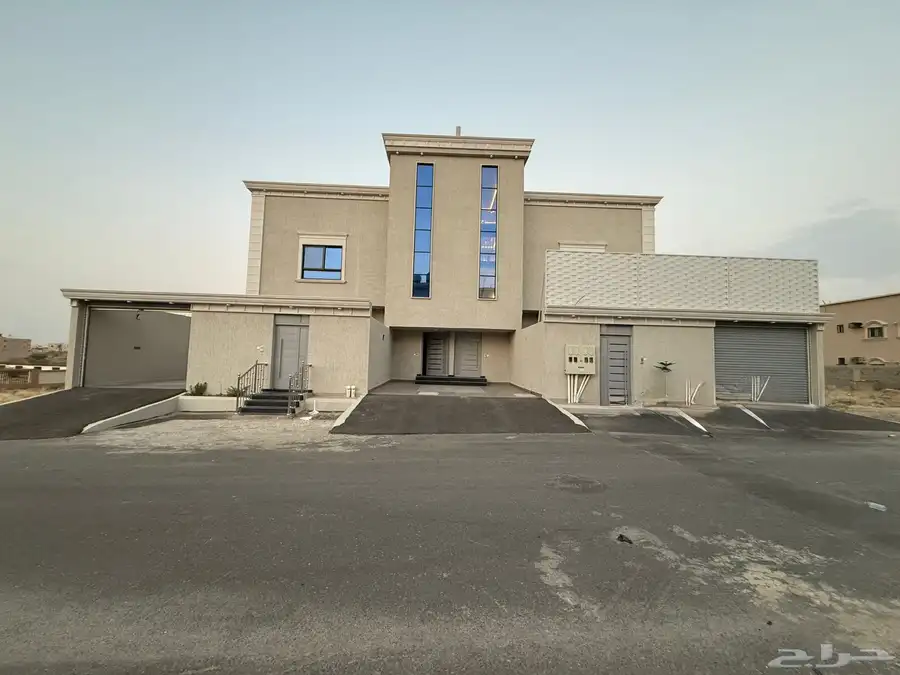 فرصه لشراء روف علوي مع الملحق تشطيبvip سعر620الف فقط 0