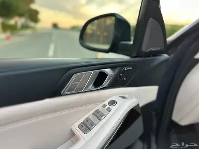 BMW X7 2021 10
