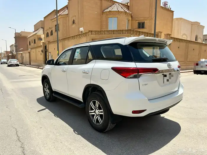 فورشنر 6 سلندر موديل 2023 8