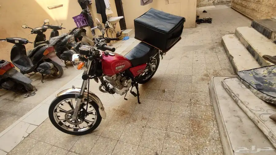 دباب احمر اوتوس شبه جديد يتبقي من تامينه ثلاثه اشهر 3
