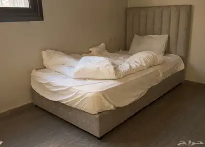 سرير للبيع 1